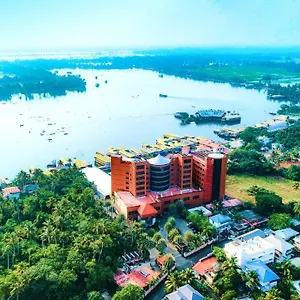 5* מלון Ramada By Wyndham Alleppey